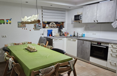 Küche und Essbereich